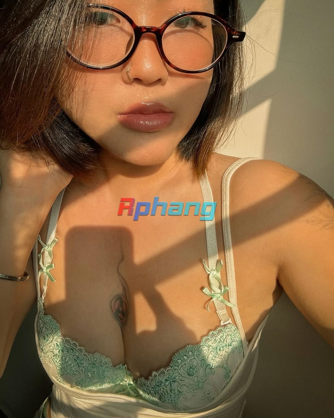 🎀👩🏻.jpg